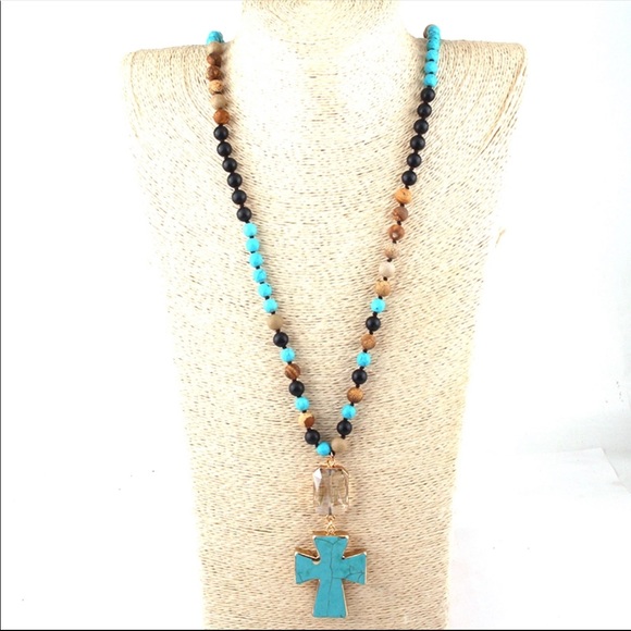 Handmade natural stone cross pendant necklace - Picture 3 of 7